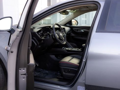 Used 2022 Buick Envision Essence w/ Sport Touring Package image 27