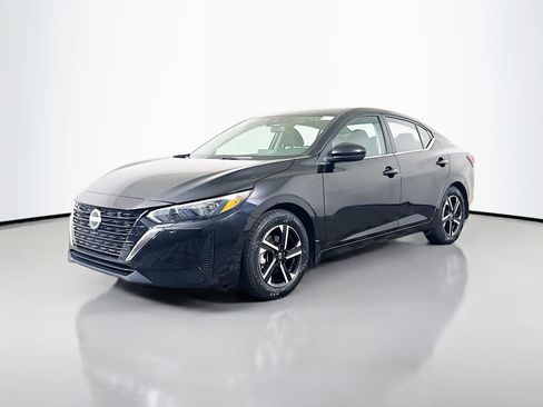 Used 2024 Nissan Sentra SV FWD image 4