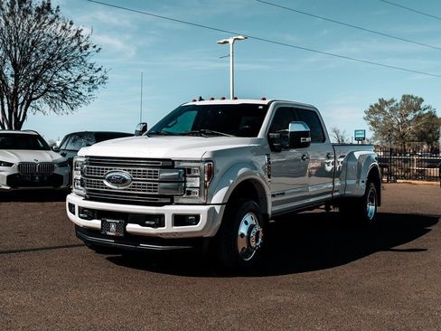 Used 2019 Ford F450 Platinum w/ Platinum Ultimate Package image 3