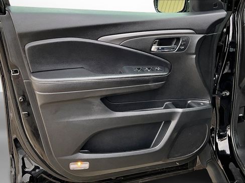 Used 2023 Honda Ridgeline RTL-E image 25