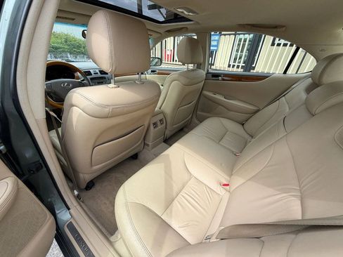 Used 2005 Lexus ES 330 w/ Preferred Accessory Pkg FWD image 17