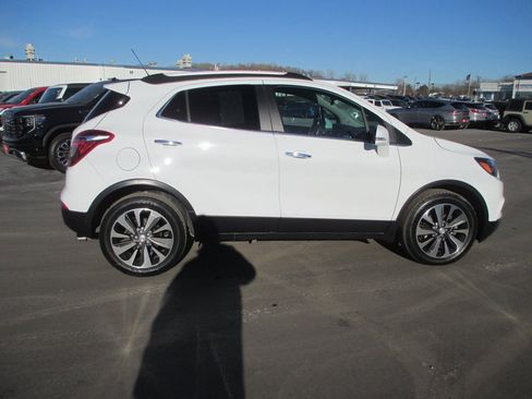 Used 2017 Buick Encore Essence image 3