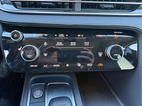 Used 2025 INFINITI QX60 Pure image 22