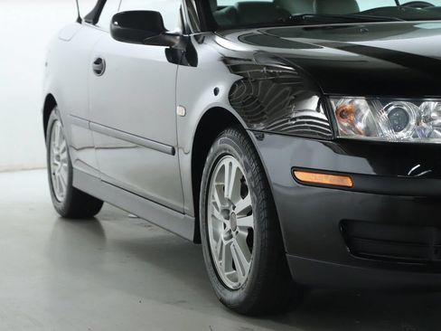 Used 2005 Saab 9-3 Linear FWD image 9