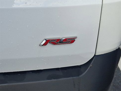 Used 2023 Chevrolet Traverse RS image 36