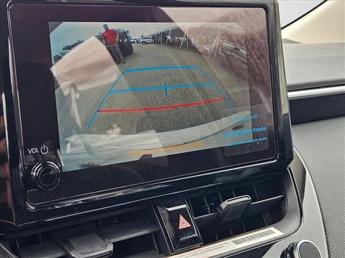 Used 2024 Toyota Corolla LE image 9