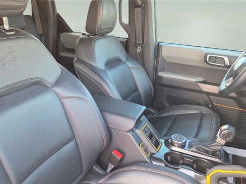 Used 2022 Ford Bronco Badlands w/ Sasquatch Package image 16