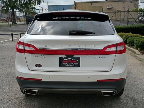 Used 2018 Lincoln MKX Reserve AWD/4WD image 4