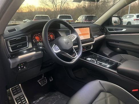 New 2026 Volkswagen Atlas Peak Edition AWD/4WD image 11