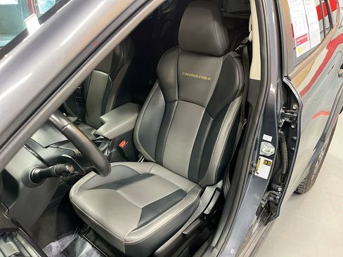 Used 2022 Subaru Crosstrek 2.5i Sport w/ Moonroof Package AWD/4WD image 18