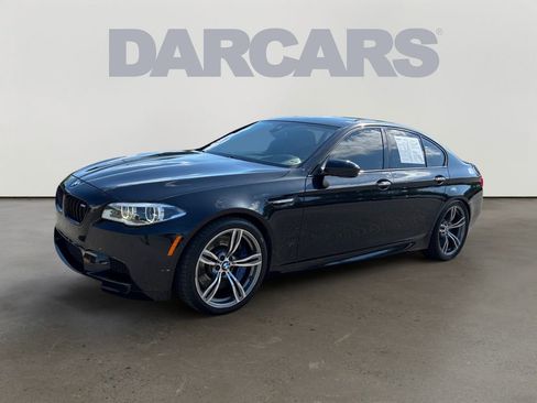Used 2016 BMW M5 RWD image 3