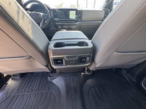 Used 2023 GMC Sierra 1500 SLT w/ SLT Premium Package AWD/4WD image 12