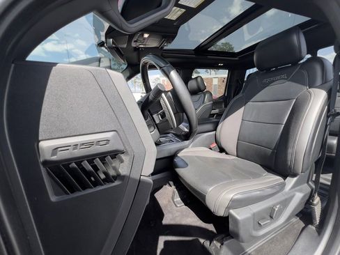 Used 2019 Ford F150 Raptor w/ Equipment Group 802A Luxury AWD/4WD image 18