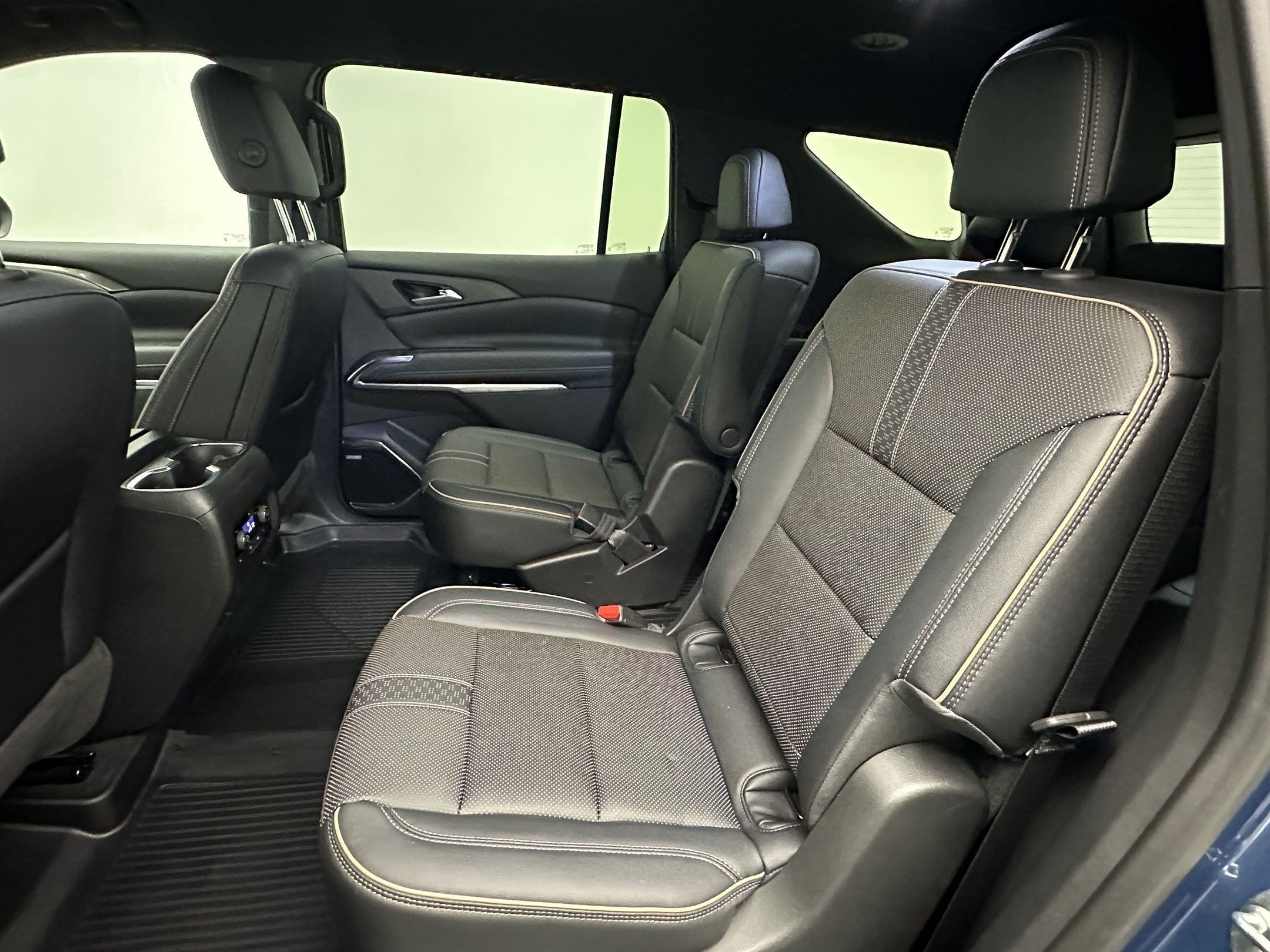 Certified 2026 Chevrolet Traverse High Country w/ LPO, Floor Liner Package AWD/4WD image 26