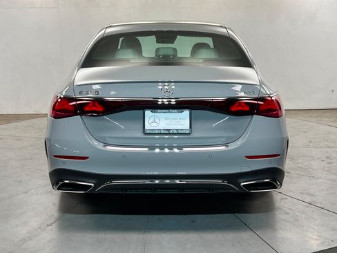 New 2026 Mercedes-Benz E 350 4MATIC Sedan image 4