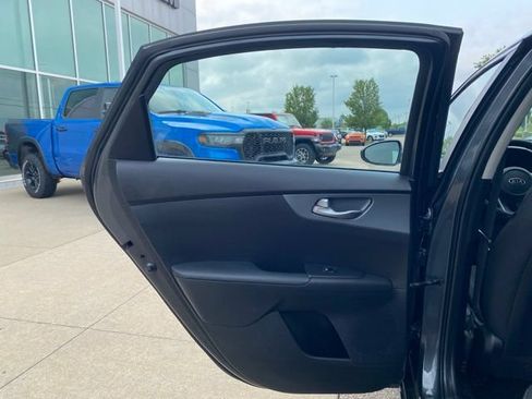 Used 2019 Kia Forte LXS FWD image 23