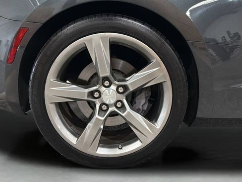 Used 2017 Chevrolet Camaro SS RWD image 36
