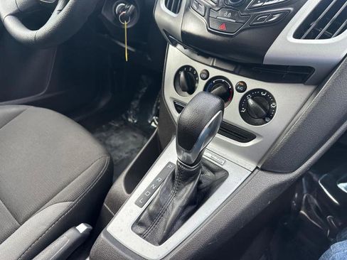 Used 2014 Ford Focus SE image 40