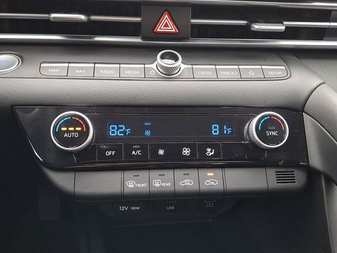 Certified 2024 Hyundai Elantra SEL image 15