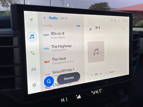 Used 2024 Toyota Tundra Limited image 25