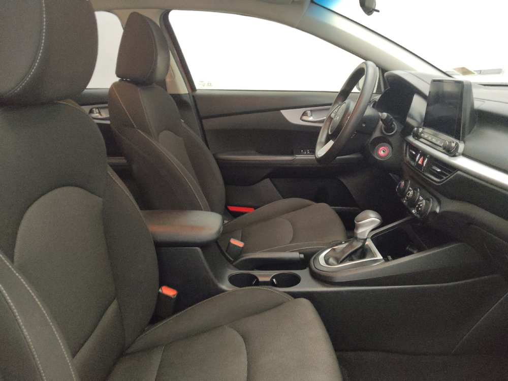 Used 2024 Kia Forte LXS w/ LXS Technology Package FWD image 21
