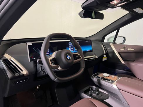 New 2026 BMW iX xDrive60 w/ Executive Package image 4