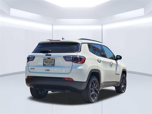 New 2026 Jeep Compass Latitude AWD/4WD image 3