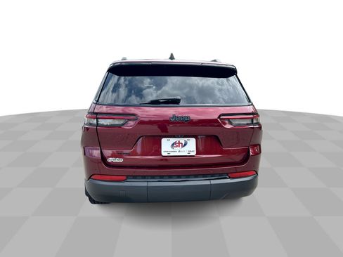 Used 2023 Jeep Grand Cherokee L Laredo AWD/4WD image 8