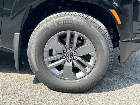 New 2026 Nissan Frontier SV RWD image 9