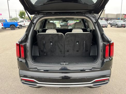 Used 2022 Kia Sorento S w/ Panoramic Sunroof Package FWD image 30