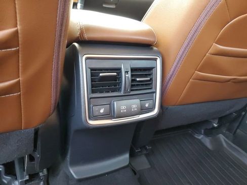 Used 2019 Subaru Forester Touring image 15