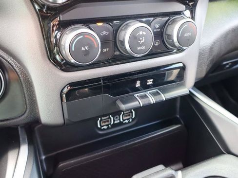 Used 2022 RAM 1500 Big Horn AWD/4WD image 20