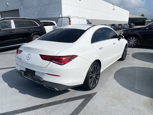 Used 2022 Mercedes-Benz CLA 250 image 3