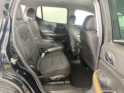 Used 2021 GMC Acadia SLE image 28