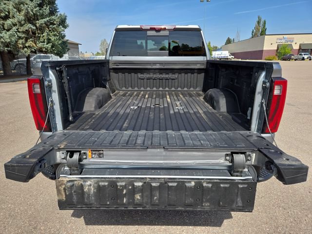Used 2024 GMC Sierra 3500 Denali w/ Denali Reserve Package AWD/4WD image 35