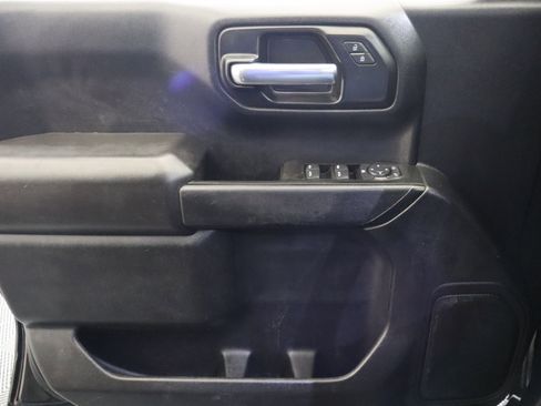 Used 2021 Chevrolet Silverado 1500 Custom image 32