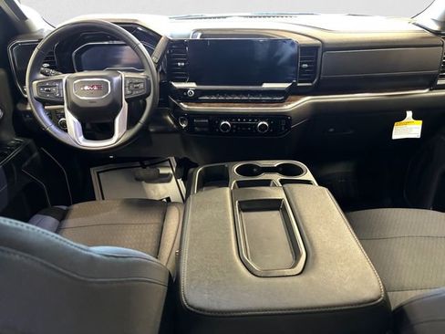 Used 2025 GMC Sierra 1500 SLE AWD/4WD image 11
