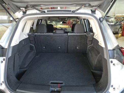 Used 2021 Nissan Rogue SV image 10