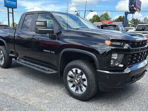 Used 2022 Chevrolet Silverado 2500 Custom w/ Custom Value Package AWD/4WD image 3