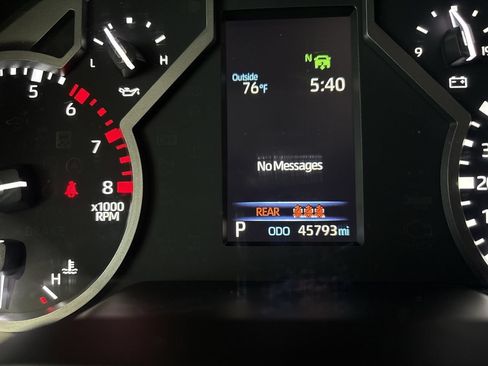Used 2022 Toyota Tundra Limited AWD/4WD image 15
