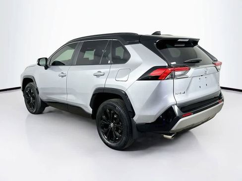 Used 2025 Toyota RAV4 XSE AWD/4WD image 4