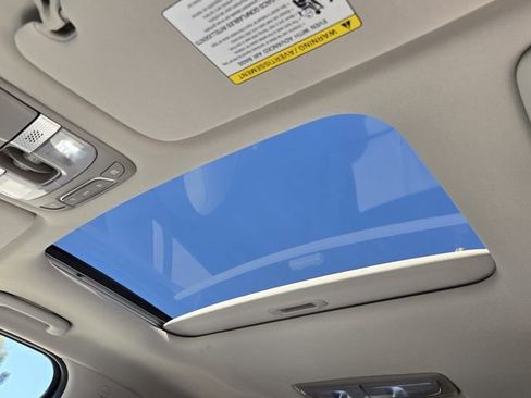 Used 2022 Kia Telluride SX image 19