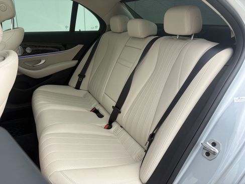 Used 2021 Mercedes-Benz E 350 Sedan image 12