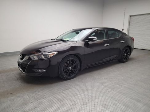 Used 2017 Nissan Maxima Platinum image 2