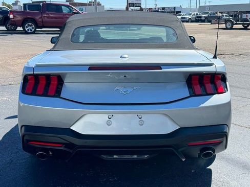 Used 2024 Ford Mustang Premium RWD image 9