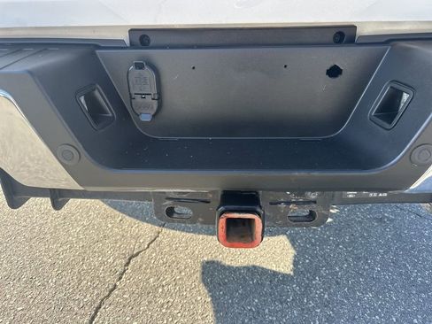 Used 2022 Ford F250 Lariat image 27