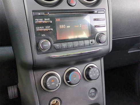 Used 2014 Nissan Rogue S w/ Convenience Package image 17