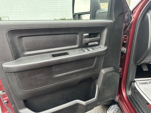 Used 2024 RAM 2500 Tradesman w/ Chrome Appearance Group image 18