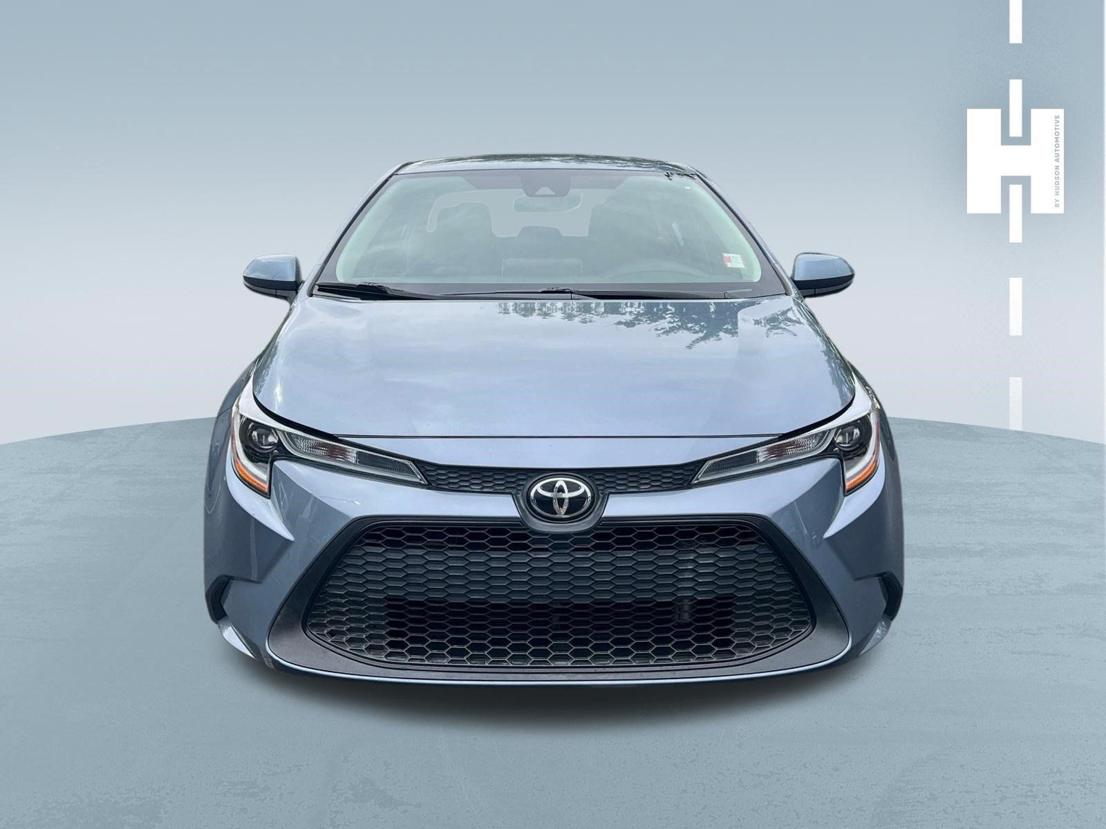 Used 2020 Toyota Corolla LE FWD image 2