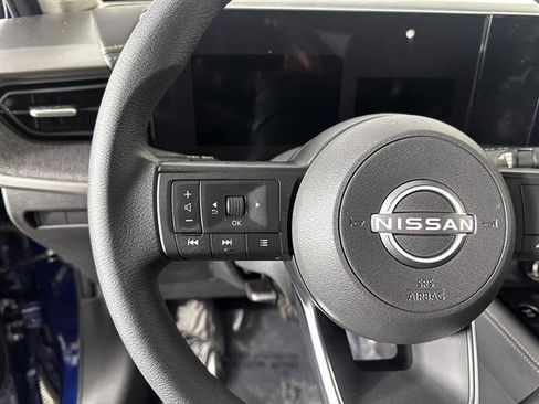 New 2025 Nissan Kicks SV w/ Illumination Package image 29